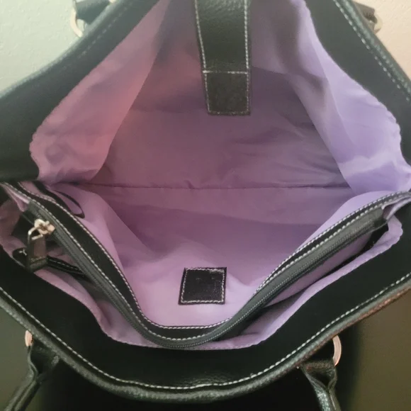 Tignanello Weekender travel Bag - Picture 11 of 14